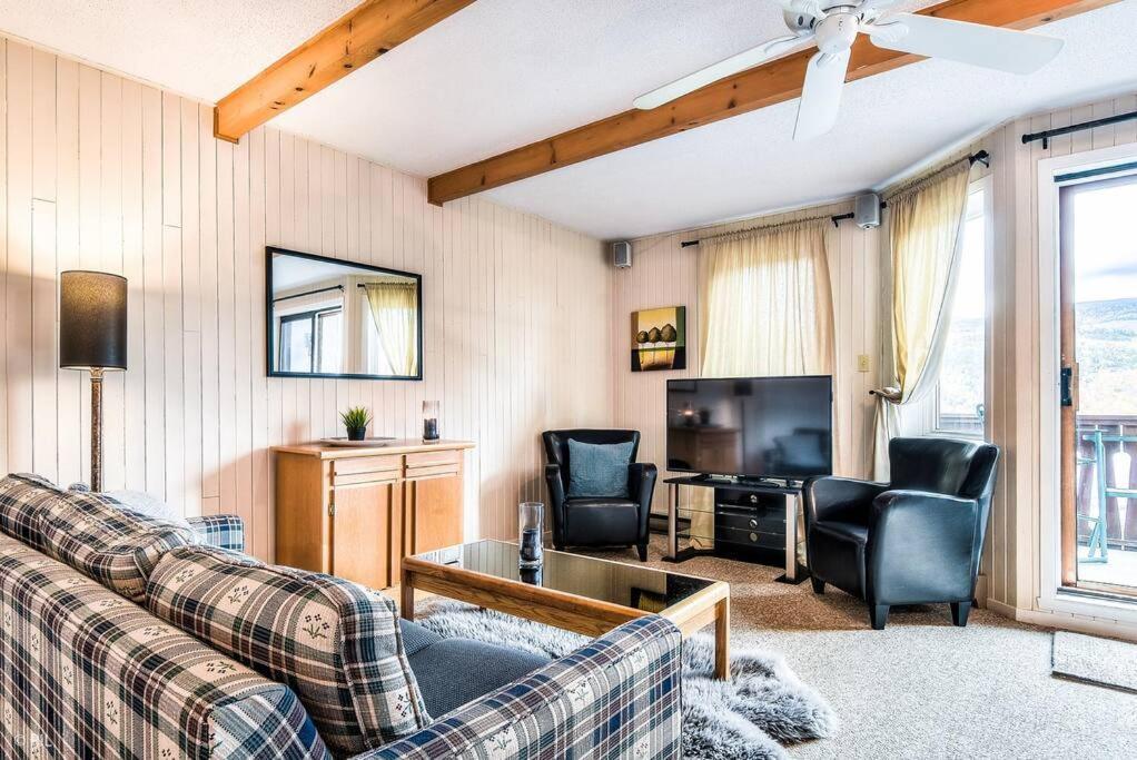 Amazing Lakemountain View 5min To Tremblant484 Hébergement de vacances